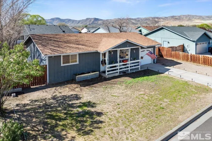 411 Paul, Yerington, Nevada 89447, 2 Bedrooms Bedrooms, ,1 BathroomBathrooms,Residential,Residential,Paul,250004770