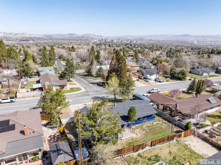 3390 Cashill, Reno, Nevada 89509, 3 Bedrooms Bedrooms, ,2 BathroomsBathrooms,Residential,Residential,Cashill,250004630