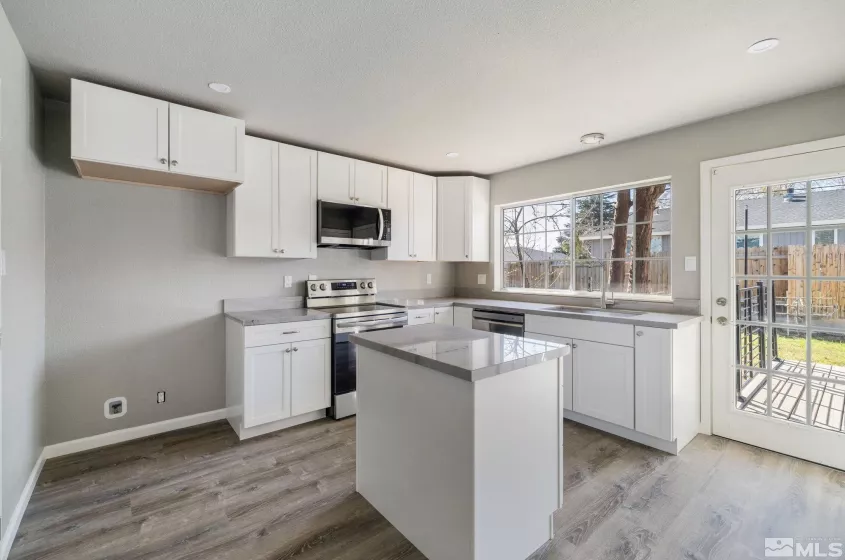 3390 Cashill, Reno, Nevada 89509, 3 Bedrooms Bedrooms, ,2 BathroomsBathrooms,Residential,Residential,Cashill,250004630