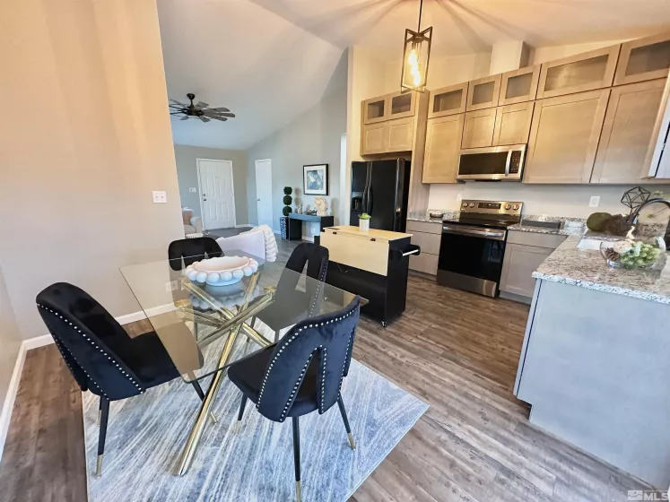 7100 Lindsey, Sparks, Nevada 89436, 3 Bedrooms Bedrooms, ,2 BathroomsBathrooms,Residential,Residential,Lindsey,250004634