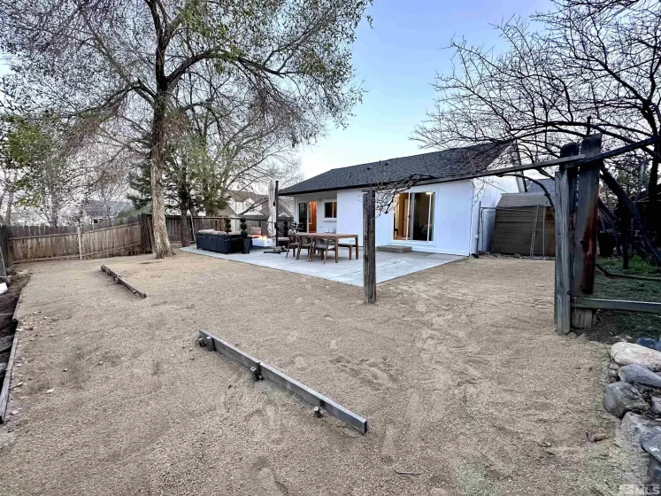 7100 Lindsey, Sparks, Nevada 89436, 3 Bedrooms Bedrooms, ,2 BathroomsBathrooms,Residential,Residential,Lindsey,250004634