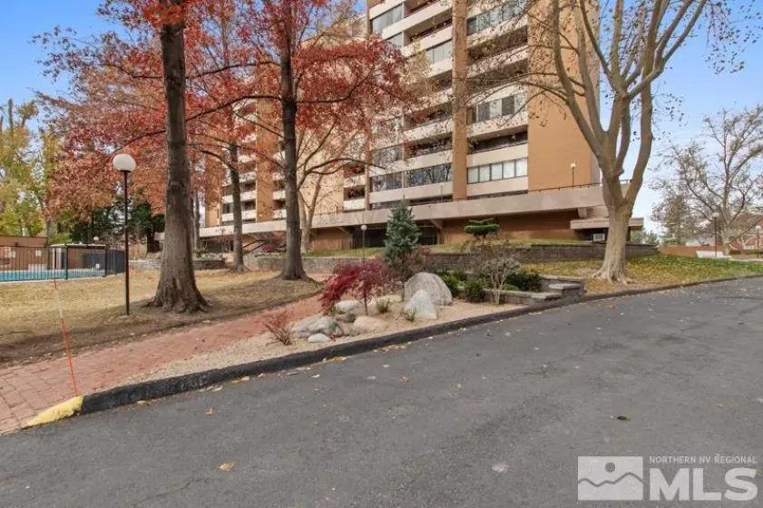 1200 Riverside, Reno, Nevada 89503, 2 Bedrooms Bedrooms, ,2 BathroomsBathrooms,Residential,Residential,Riverside,240014673