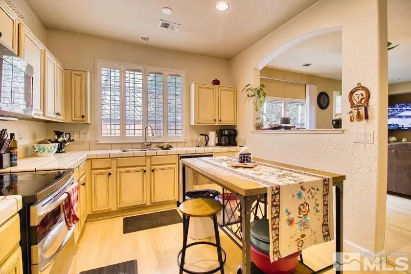 2078 Tivoli, Sparks, Nevada 89434, 3 Bedrooms Bedrooms, ,3 BathroomsBathrooms,Residential,Residential,Tivoli,250004526