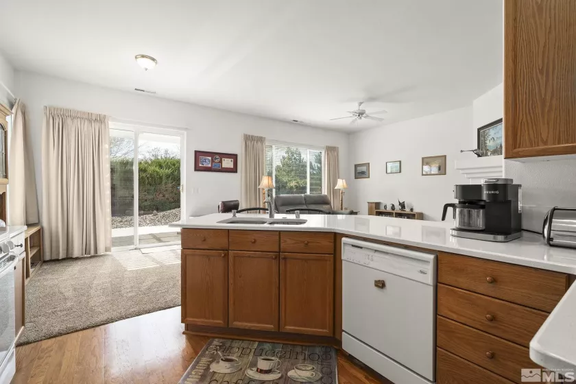 3131 Manzana, Sparks, Nevada 89436, 3 Bedrooms Bedrooms, ,2 BathroomsBathrooms,Residential,Residential,Manzana,250004530