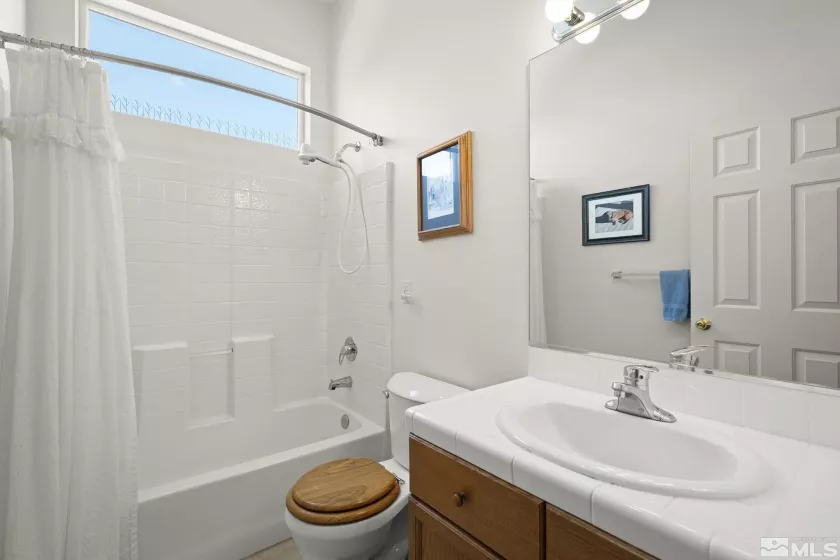 3131 Manzana, Sparks, Nevada 89436, 3 Bedrooms Bedrooms, ,2 BathroomsBathrooms,Residential,Residential,Manzana,250004530