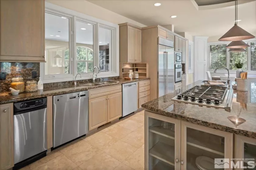 5680 Lausanne, Reno, Nevada 89511, 4 Bedrooms Bedrooms, ,5 BathroomsBathrooms,Residential,Residential,Lausanne,250004531