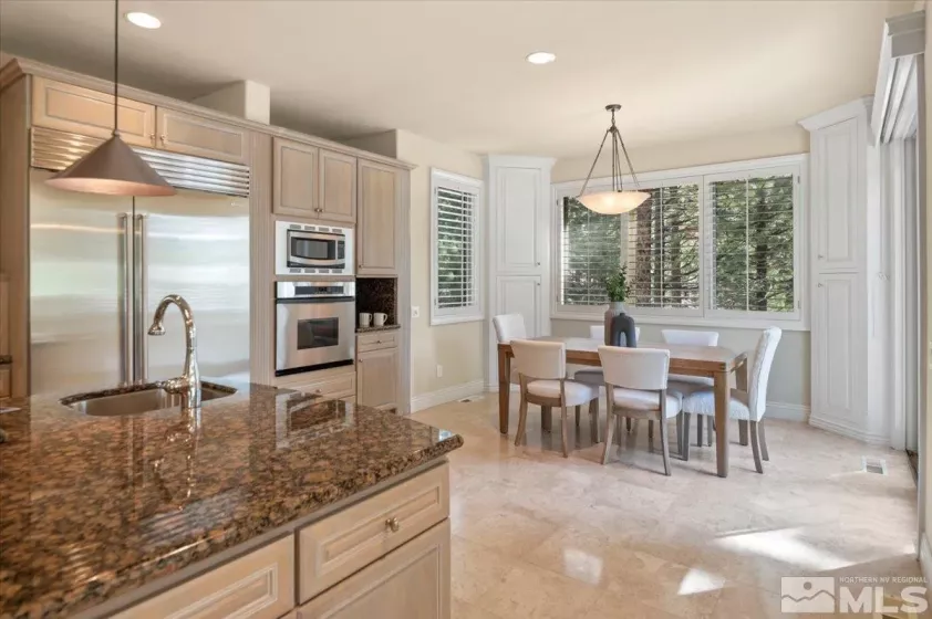 5680 Lausanne, Reno, Nevada 89511, 4 Bedrooms Bedrooms, ,5 BathroomsBathrooms,Residential,Residential,Lausanne,250004531