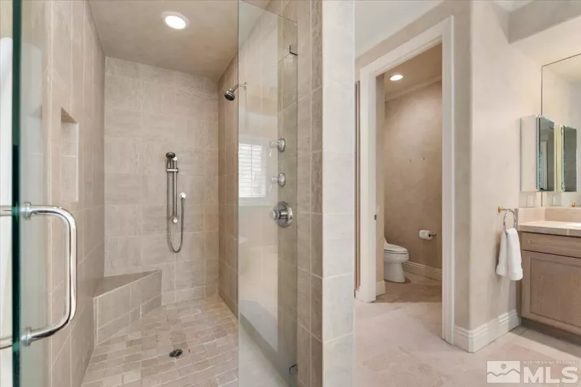 5680 Lausanne, Reno, Nevada 89511, 4 Bedrooms Bedrooms, ,5 BathroomsBathrooms,Residential,Residential,Lausanne,250004531