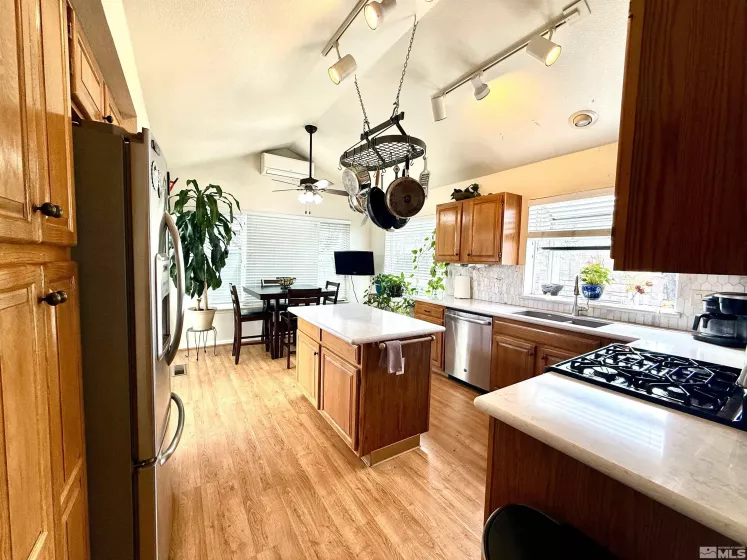 3348 Current, Reno, Nevada 89509, 3 Bedrooms Bedrooms, ,2 BathroomsBathrooms,Residential,Residential,Current,240003418