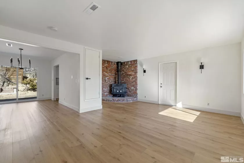 19 Sandefer, Dayton, Nevada 89403, 2 Bedrooms Bedrooms, ,2 BathroomsBathrooms,Residential,Residential,Sandefer,250002301