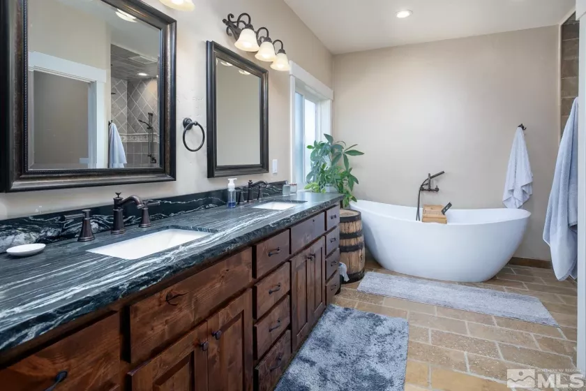 4842 Oran, Fallon, Nevada 89406, 3 Bedrooms Bedrooms, ,2 BathroomsBathrooms,Residential,Residential,Oran,250003201