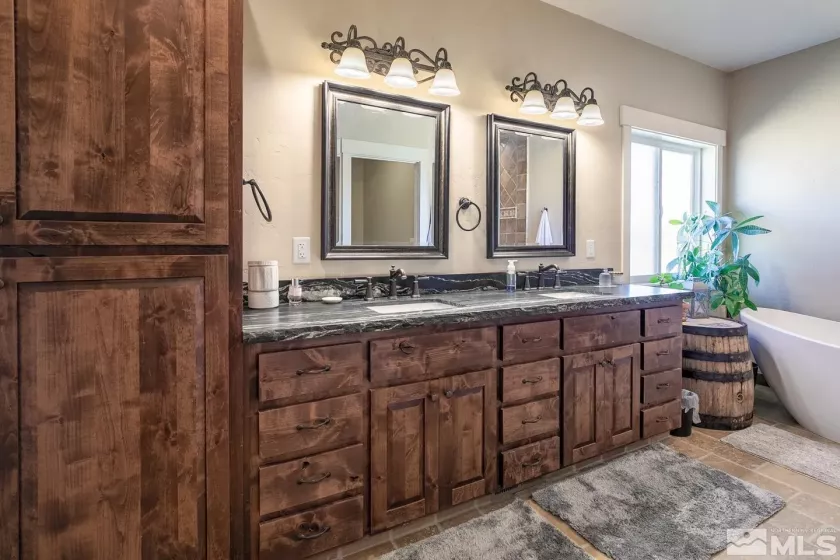 4842 Oran, Fallon, Nevada 89406, 3 Bedrooms Bedrooms, ,2 BathroomsBathrooms,Residential,Residential,Oran,250003201