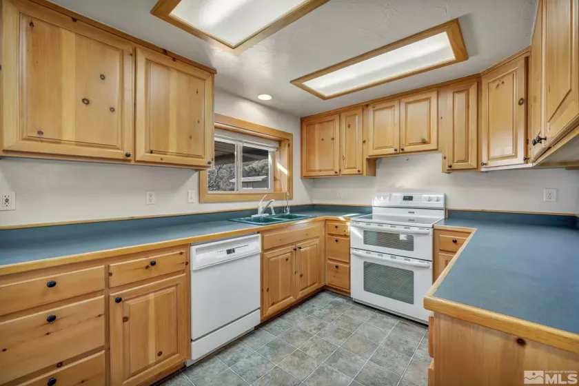 1817 Fairs, Gardnerville, Nevada 89410, 4 Bedrooms Bedrooms, ,4 BathroomsBathrooms,Residential,Residential,Fairs,250002385