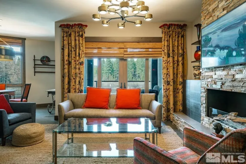 9 Beach, Stateline, Nevada 89449, 2 Bedrooms Bedrooms, ,3 BathroomsBathrooms,Residential,Residential,Beach,250001042