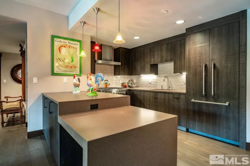 9 Beach, Stateline, Nevada 89449, 2 Bedrooms Bedrooms, ,3 BathroomsBathrooms,Residential,Residential,Beach,250001042