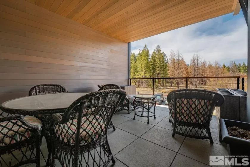 9 Beach, Stateline, Nevada 89449, 2 Bedrooms Bedrooms, ,3 BathroomsBathrooms,Residential,Residential,Beach,250001042