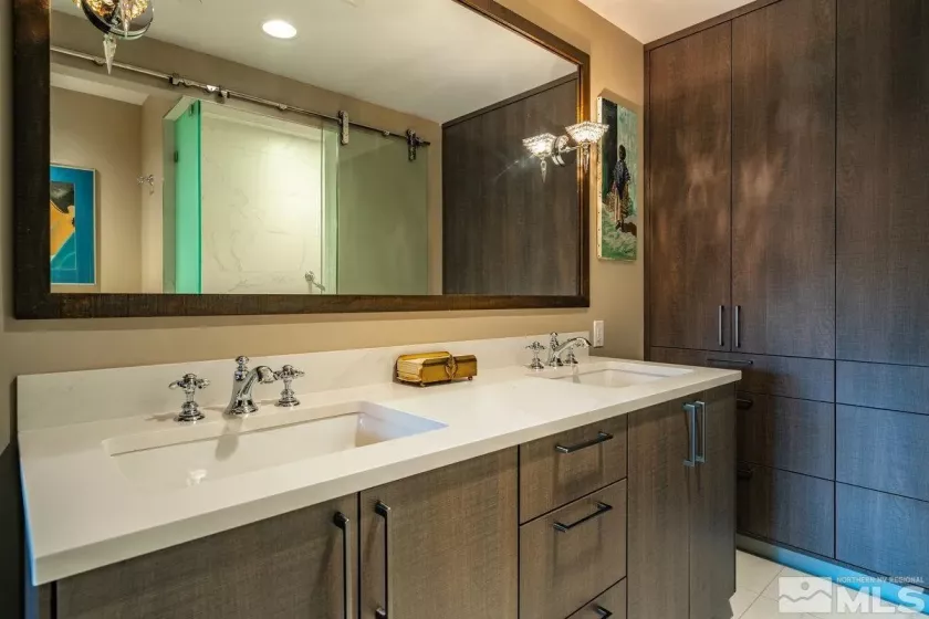 9 Beach, Stateline, Nevada 89449, 2 Bedrooms Bedrooms, ,3 BathroomsBathrooms,Residential,Residential,Beach,250001042