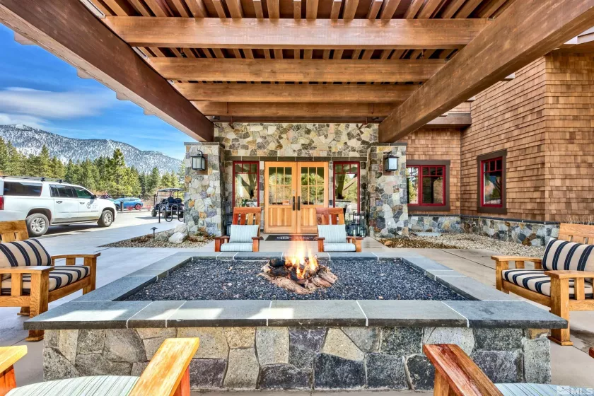 9 Beach, Stateline, Nevada 89449, 2 Bedrooms Bedrooms, ,3 BathroomsBathrooms,Residential,Residential,Beach,250001042