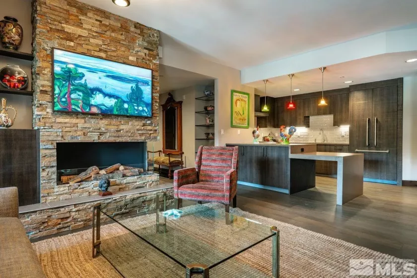 9 Beach, Stateline, Nevada 89449, 2 Bedrooms Bedrooms, ,3 BathroomsBathrooms,Residential,Residential,Beach,250001042