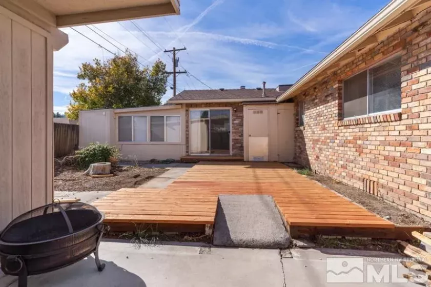 613 Ivy, Carson City, Nevada 89703, 3 Bedrooms Bedrooms, ,2 BathroomsBathrooms,Residential,Residential,Ivy,240013721