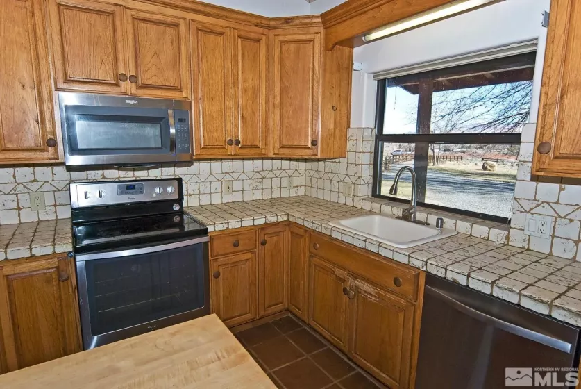 630 Chambers, Woodfords, California 96120, 3 Bedrooms Bedrooms, ,2 BathroomsBathrooms,Residential,Residential,Chambers,240015161