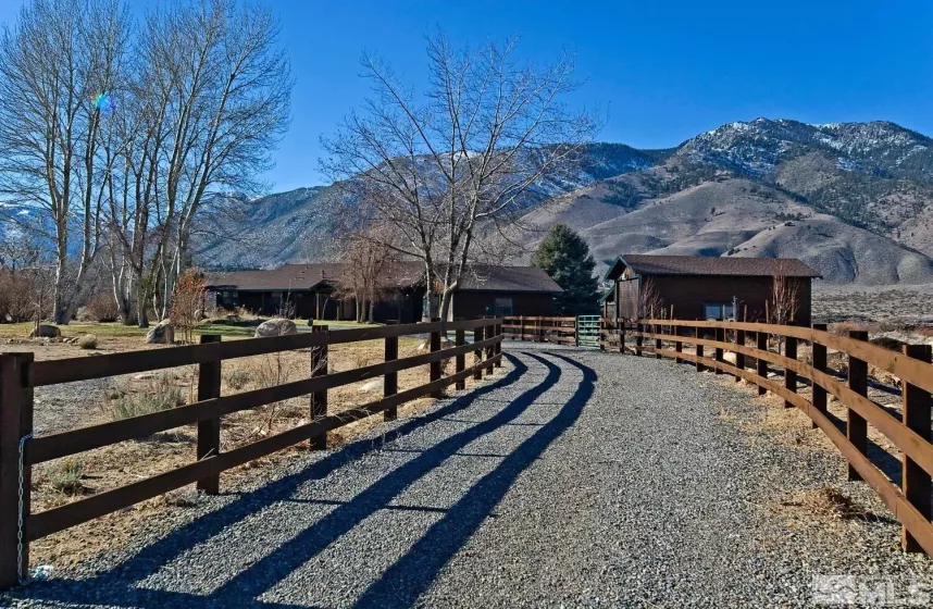 630 Chambers, Woodfords, California 96120, 3 Bedrooms Bedrooms, ,2 BathroomsBathrooms,Residential,Residential,Chambers,240015161