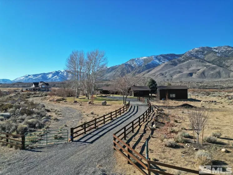 630 Chambers, Woodfords, California 96120, 3 Bedrooms Bedrooms, ,2 BathroomsBathrooms,Residential,Residential,Chambers,240015161