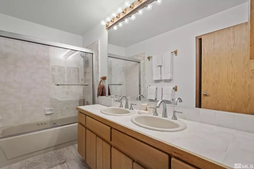 335 Ski, Incline Village, Nevada 89451, 1 Bedroom Bedrooms, ,2 BathroomsBathrooms,Residential,Residential,Ski,250003330