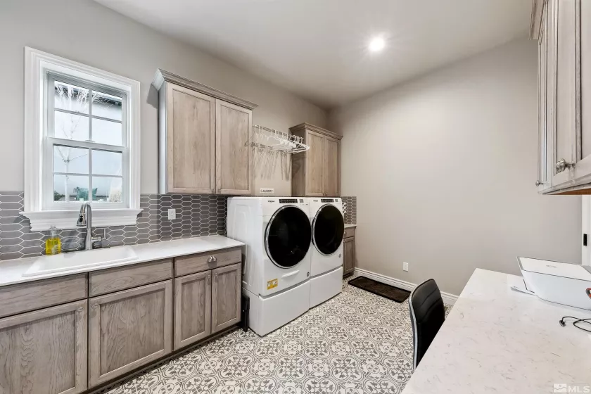 4300 Beaujolais, Reno, Nevada 89511, 4 Bedrooms Bedrooms, ,5 BathroomsBathrooms,Residential,Residential,Beaujolais,250004053