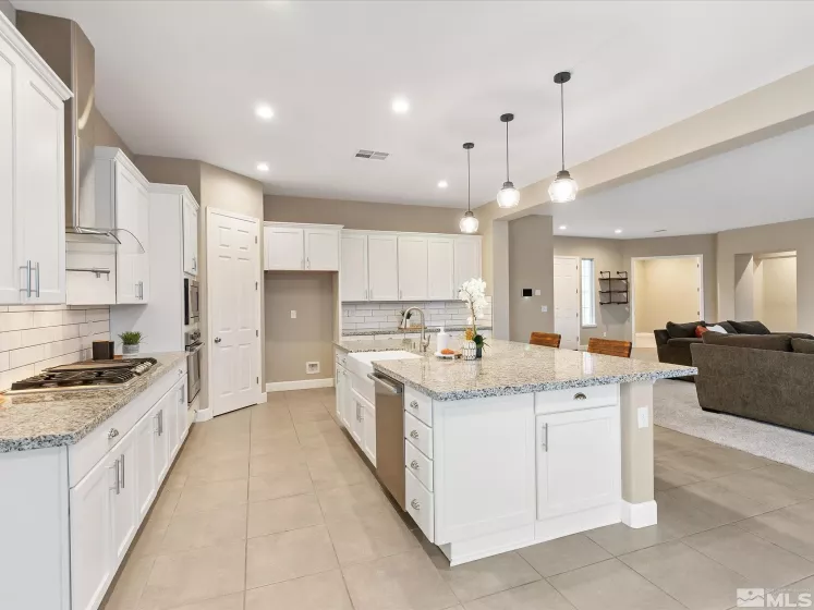 11641 Vista Park, Sparks, Nevada 89441, 4 Bedrooms Bedrooms, ,3 BathroomsBathrooms,Residential,Residential,Vista Park,250003221