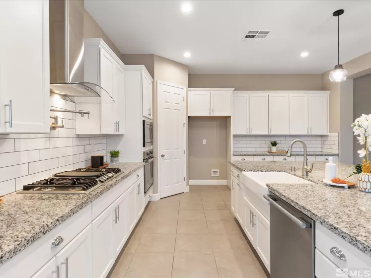 11641 Vista Park, Sparks, Nevada 89441, 4 Bedrooms Bedrooms, ,3 BathroomsBathrooms,Residential,Residential,Vista Park,250003221