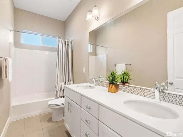 11641 Vista Park, Sparks, Nevada 89441, 4 Bedrooms Bedrooms, ,3 BathroomsBathrooms,Residential,Residential,Vista Park,250003221