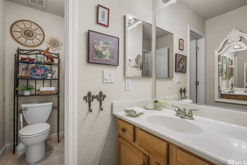 18190 Cody, Reno, Nevada 89508, 4 Bedrooms Bedrooms, ,3 BathroomsBathrooms,Residential,Residential,Cody,250002535