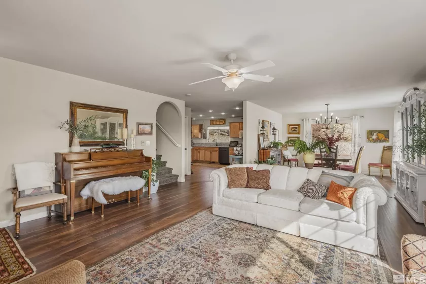 18190 Cody, Reno, Nevada 89508, 4 Bedrooms Bedrooms, ,3 BathroomsBathrooms,Residential,Residential,Cody,250002535