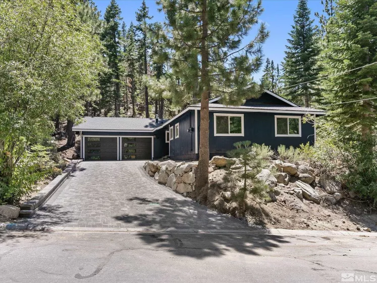 421 Edgewood, Stateline, Nevada 89449, 3 Bedrooms Bedrooms, ,2 BathroomsBathrooms,Residential,Residential,Edgewood,240009694