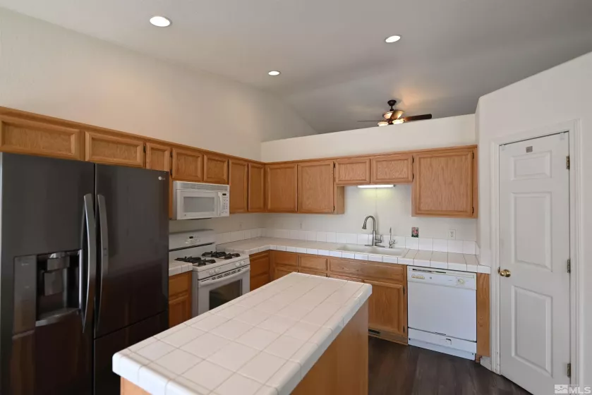 2129 Fort Bridger, Fernley, Nevada 89408, 3 Bedrooms Bedrooms, ,2 BathroomsBathrooms,Residential,Residential,Fort Bridger,250004132
