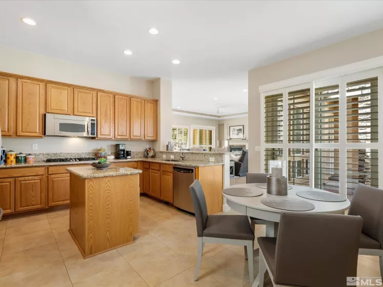 3502 Painted Vista, Reno, Nevada 89511, 3 Bedrooms Bedrooms, ,2 BathroomsBathrooms,Residential,Residential,Painted Vista,250004130