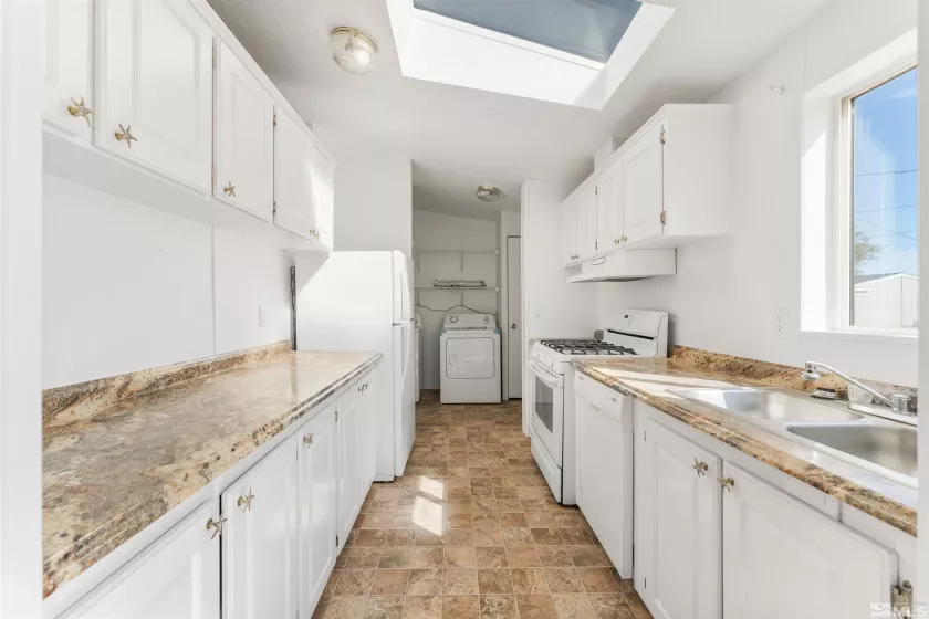 1414 Lahontan, Silver Springs, Nevada 89429, 3 Bedrooms Bedrooms, ,2 BathroomsBathrooms,Residential,Residential,Lahontan,240011863