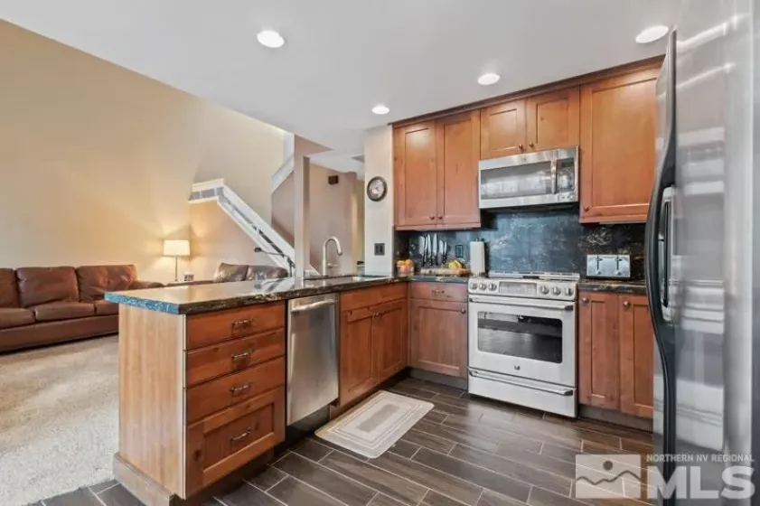 3169 Oakshire, Reno, Nevada 89509, 3 Bedrooms Bedrooms, ,3 BathroomsBathrooms,Residential,Residential,Oakshire,250003710
