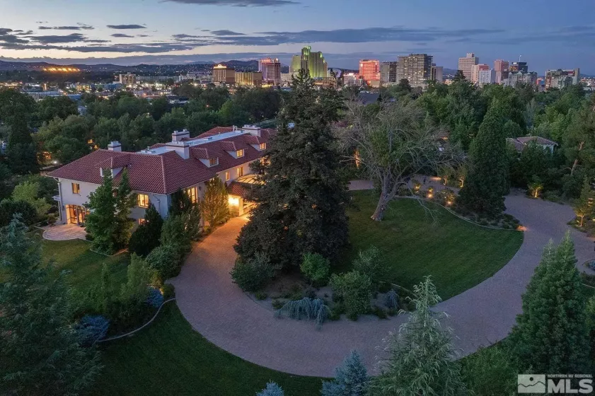 631 California, Reno, Nevada 89509, 8 Bedrooms Bedrooms, ,14 BathroomsBathrooms,Residential,Residential,California,240007167