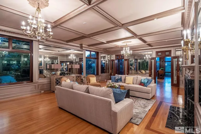 631 California, Reno, Nevada 89509, 8 Bedrooms Bedrooms, ,14 BathroomsBathrooms,Residential,Residential,California,240007167