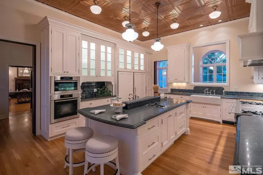 631 California, Reno, Nevada 89509, 8 Bedrooms Bedrooms, ,14 BathroomsBathrooms,Residential,Residential,California,240007167