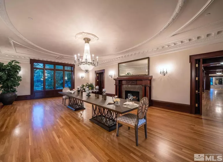 631 California, Reno, Nevada 89509, 8 Bedrooms Bedrooms, ,14 BathroomsBathrooms,Residential,Residential,California,240007167