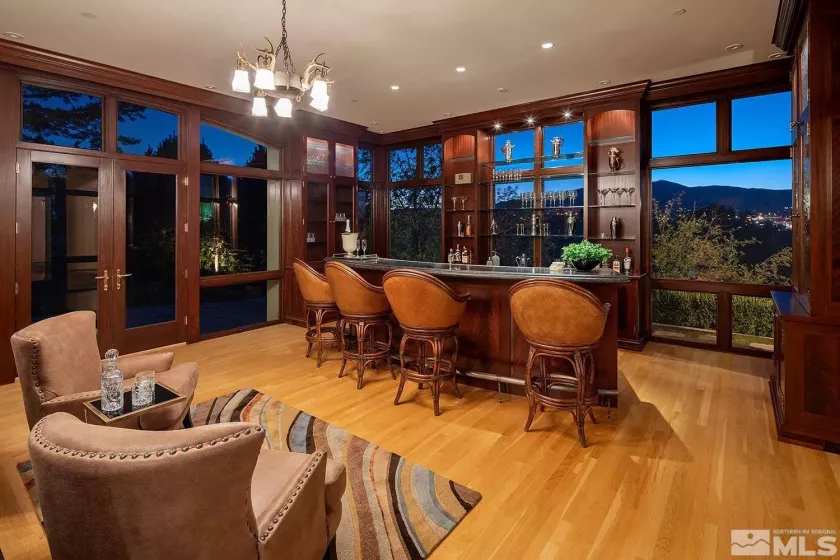 631 California, Reno, Nevada 89509, 8 Bedrooms Bedrooms, ,14 BathroomsBathrooms,Residential,Residential,California,240007167