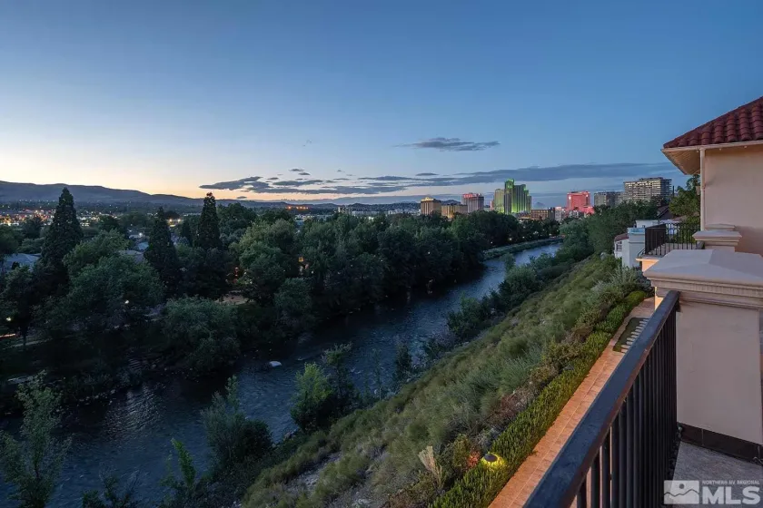 631 California, Reno, Nevada 89509, 8 Bedrooms Bedrooms, ,14 BathroomsBathrooms,Residential,Residential,California,240007167