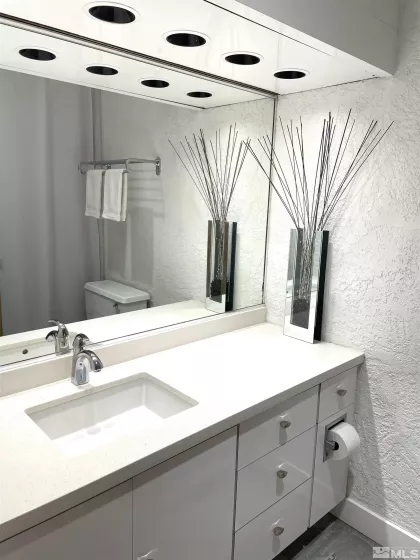 100 Arlington, Reno, Nevada 89501, 1 Bedroom Bedrooms, ,1 BathroomBathrooms,Residential,Residential,Arlington,250004356