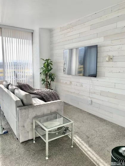 100 Arlington, Reno, Nevada 89501, 1 Bedroom Bedrooms, ,2 BathroomsBathrooms,Residential,Residential,Arlington,250004353