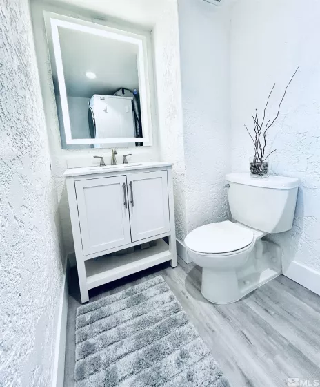 100 Arlington, Reno, Nevada 89501, 1 Bedroom Bedrooms, ,2 BathroomsBathrooms,Residential,Residential,Arlington,250004353