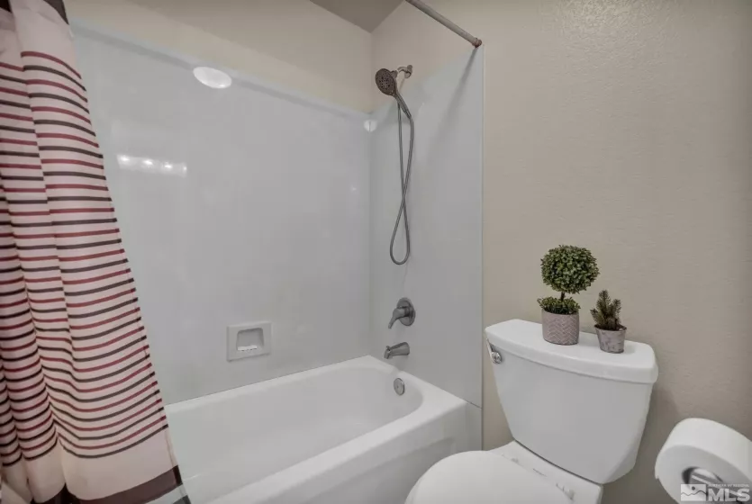 2861 Sunline, Reno, Nevada 89523, 4 Bedrooms Bedrooms, ,3 BathroomsBathrooms,Residential,Residential,Sunline,250003858