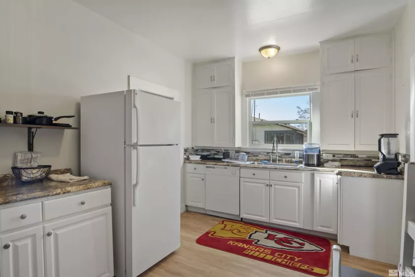 529 11th, Sparks, Nevada 89431, 2 Bedrooms Bedrooms, ,1 BathroomBathrooms,Residential,Residential,11th,250004225
